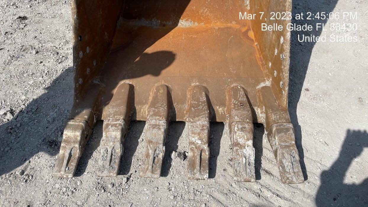 2016 CASE 48" Bucket - Case