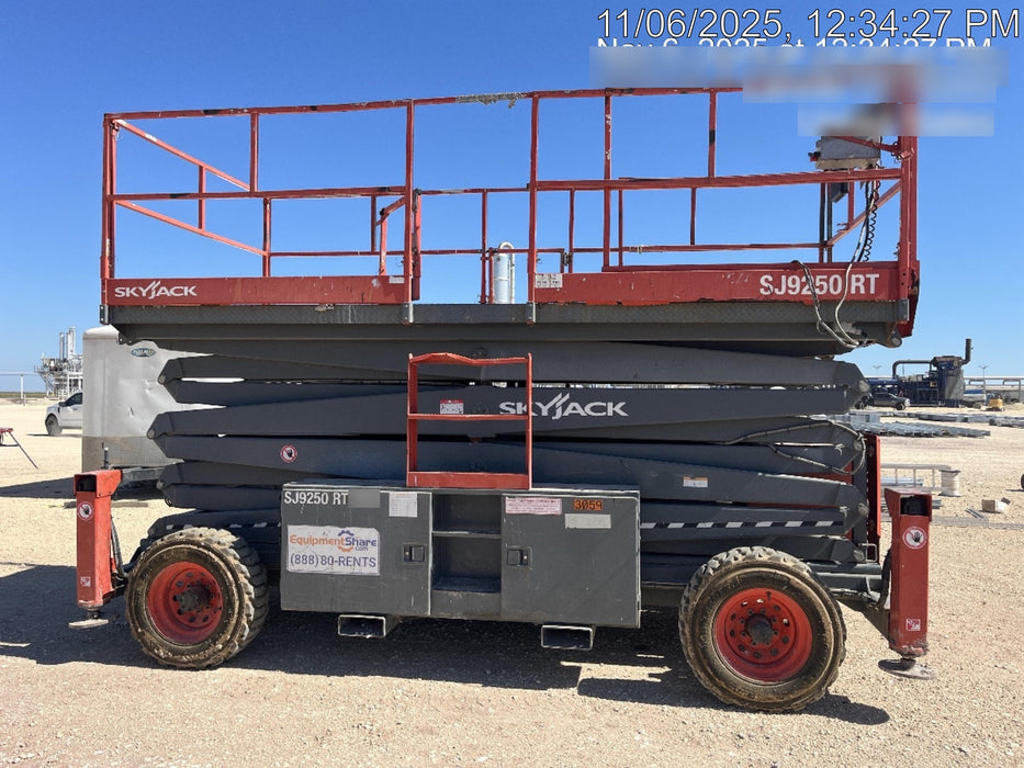 2017 SKYJACK SJ9250 RT