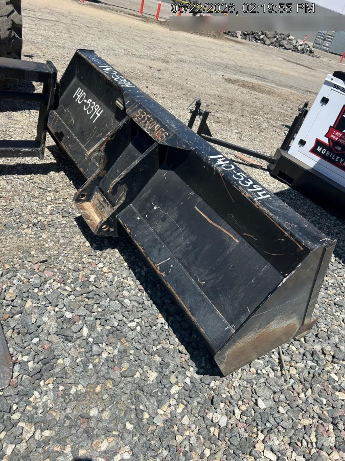 2025 JLG 1001100823