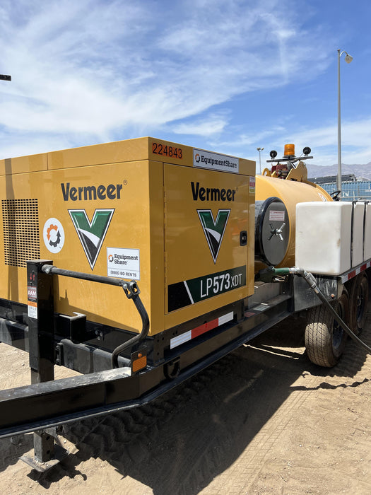 2022 VAC-TRON LP573XDT