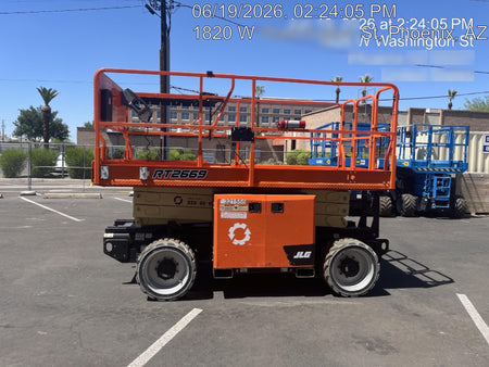 2023 JLG RT2669