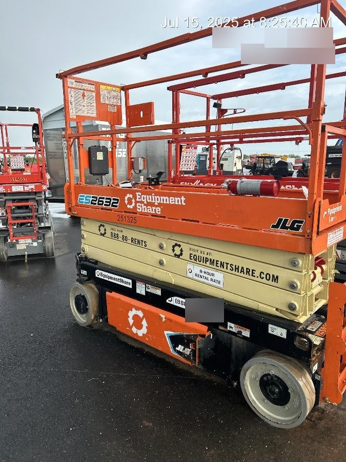 2022 JLG ES2632