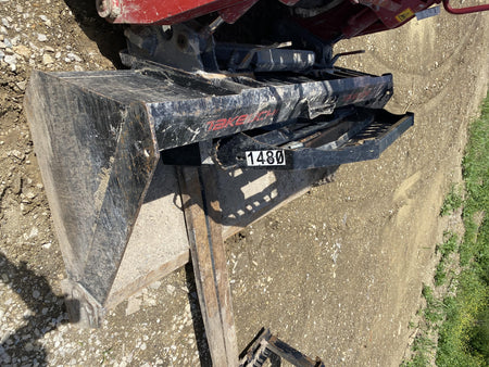 2016 EMKAY 48" Pallet Forks - EMKAY
