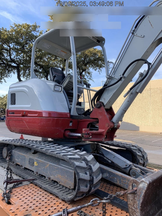 2021 TAKEUCHI TB235-2R