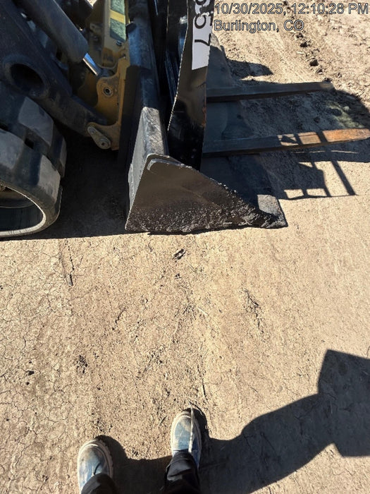 2024 ARROW MATERIAL HANDLING F5100CB - 72"