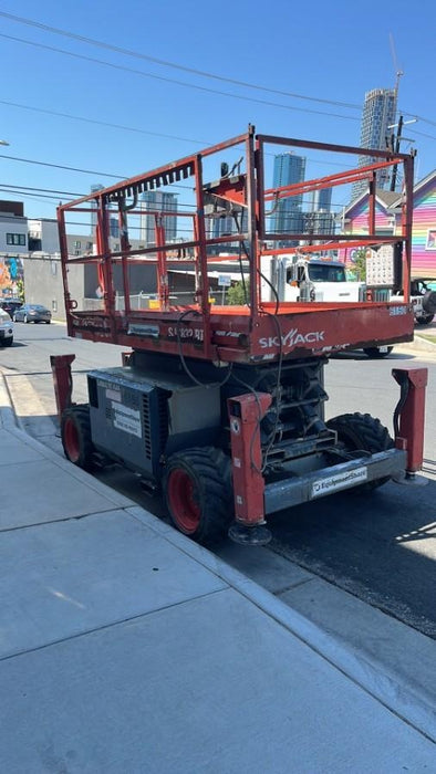 2017 SKYJACK SJ6832 RT