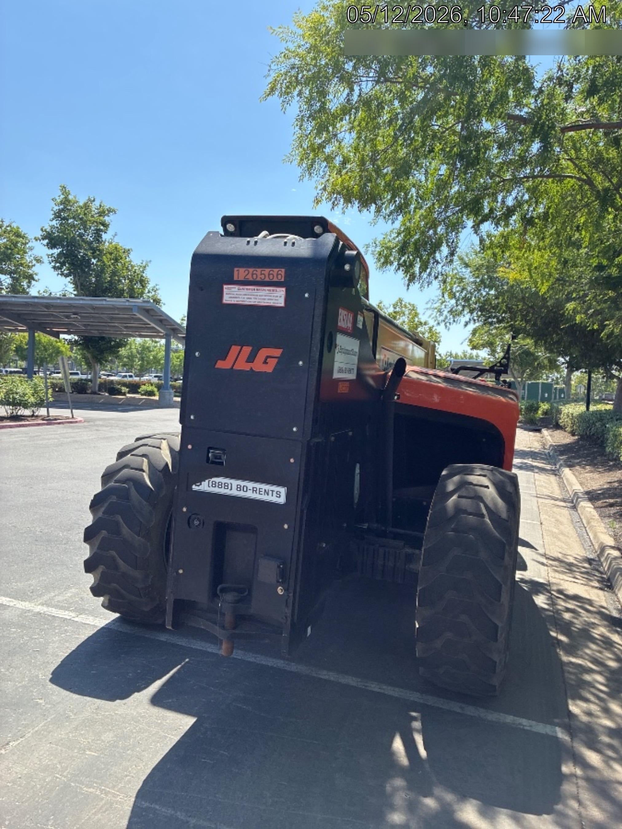 2021 JLG 1075