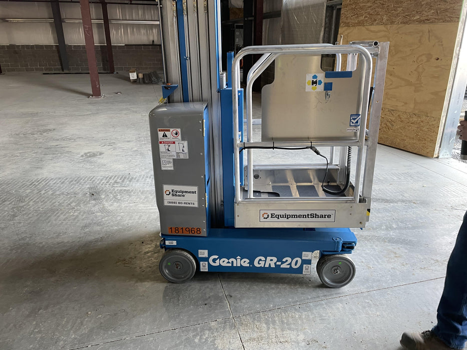 2021 GENIE GR-20