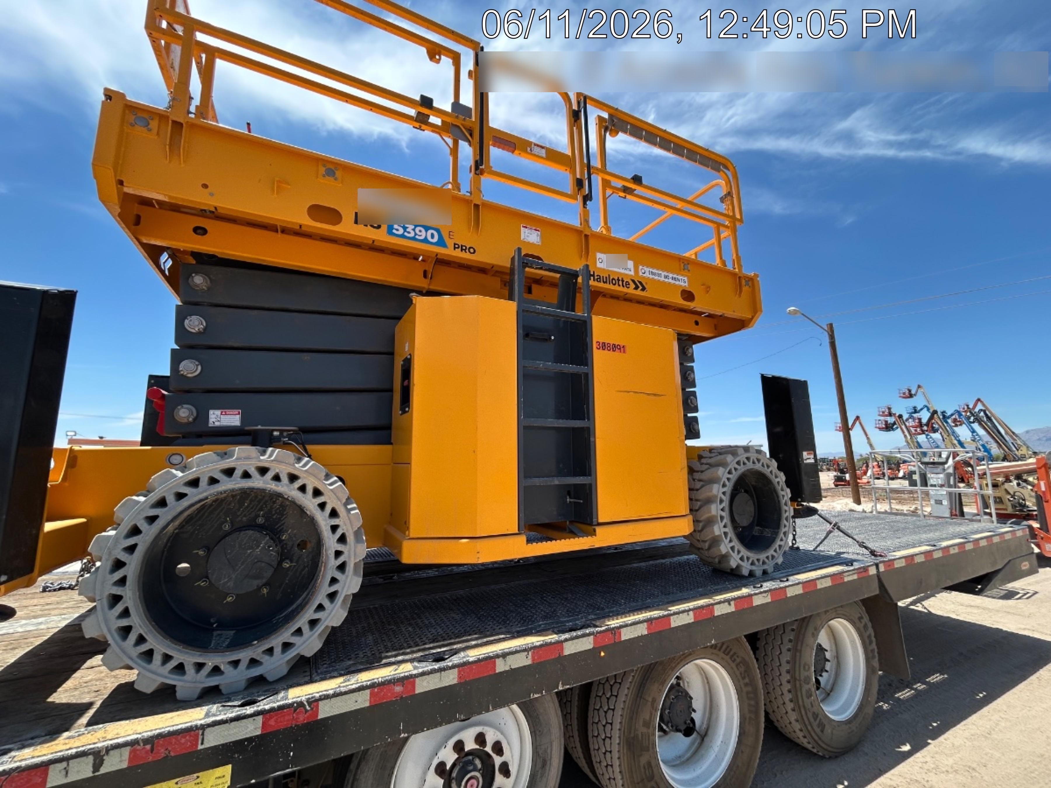 2023 JLG T500J