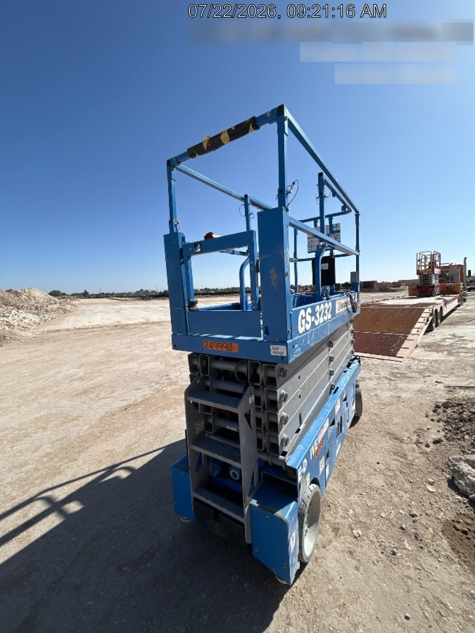 2022 GENIE GS-3232