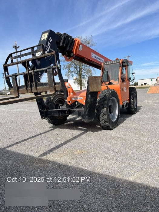 2021 JLG 12054
