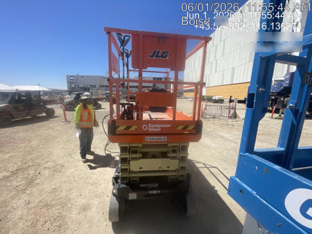 2022 JLG ES3246