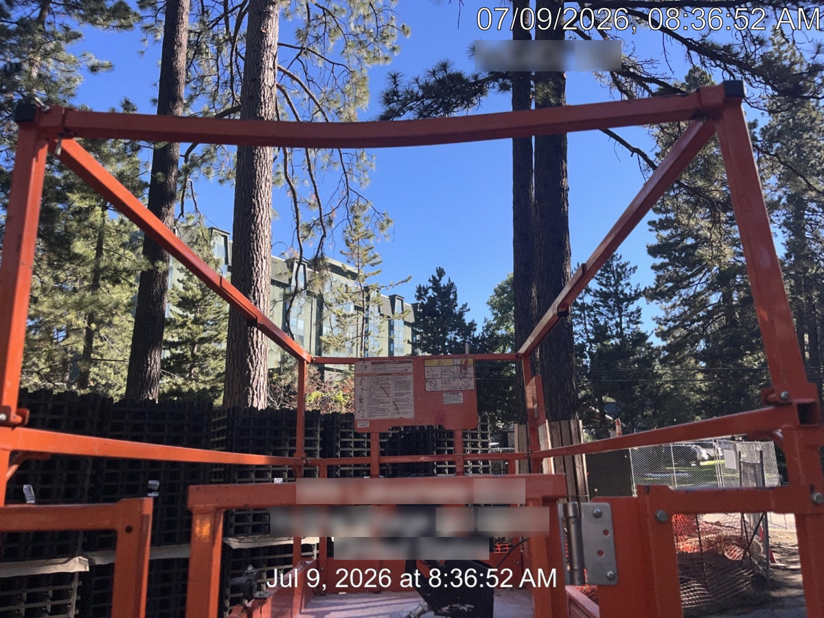 2022 JLG ES3246