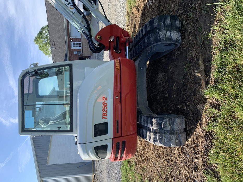 2020 TAKEUCHI TB250-2C