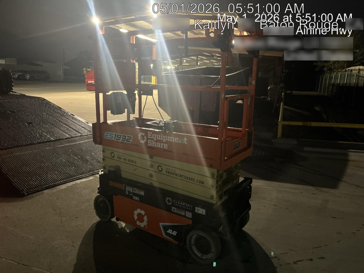 2024 JLG ES1932