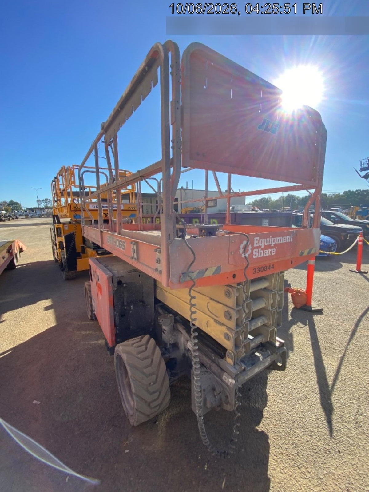 2023 JLG ERT4069