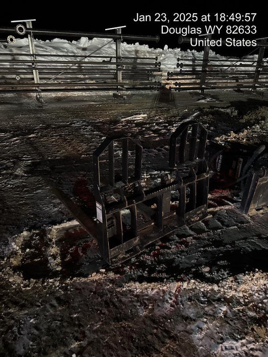 2022 TAKEUCHI 48" Pallet Forks - Takeuchi