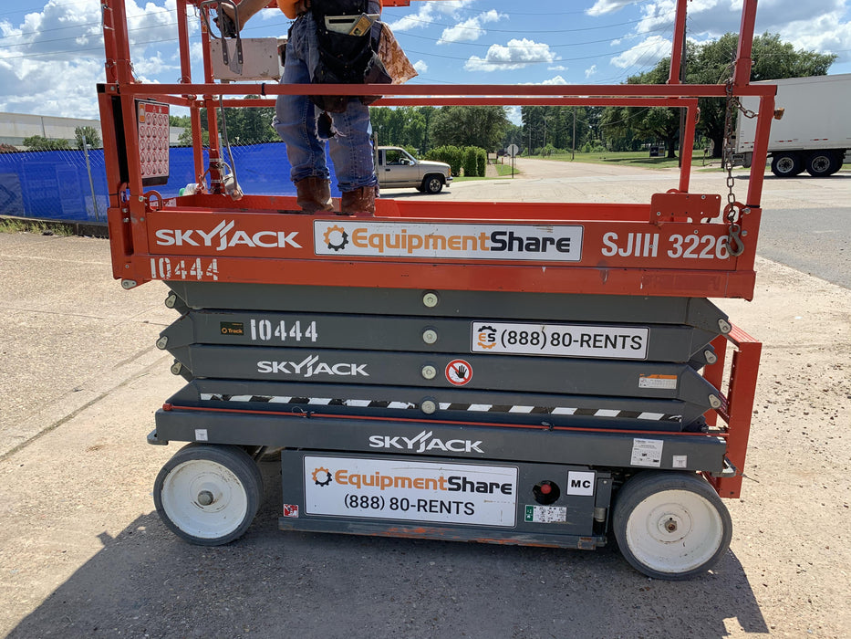 2018 SKYJACK SJIII-3226