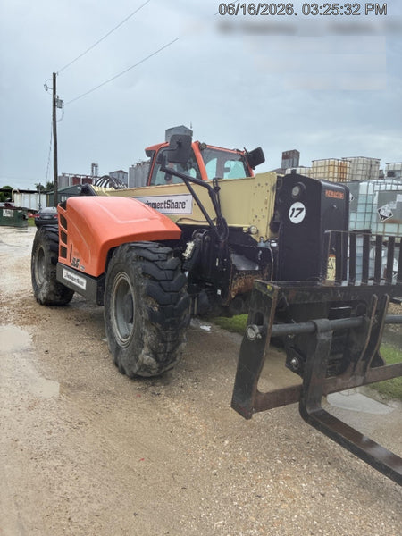 2022 JLG 1732