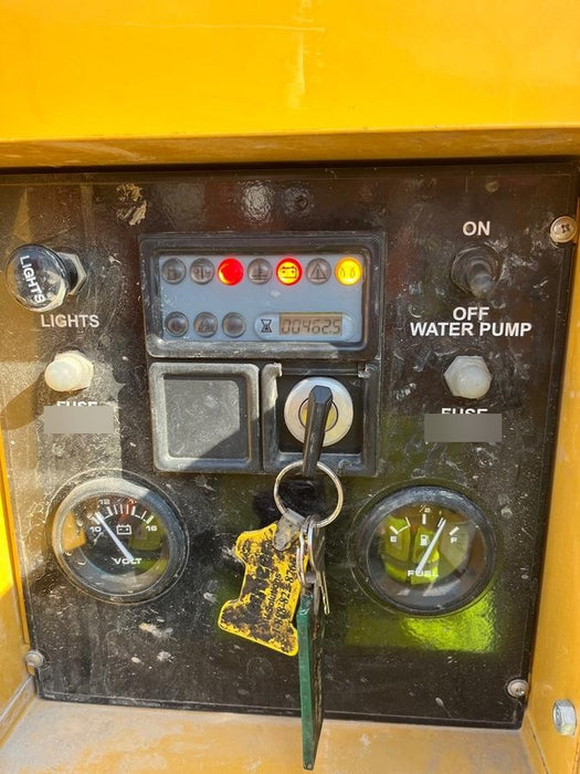 2023 VAC-TRON LP573XDT