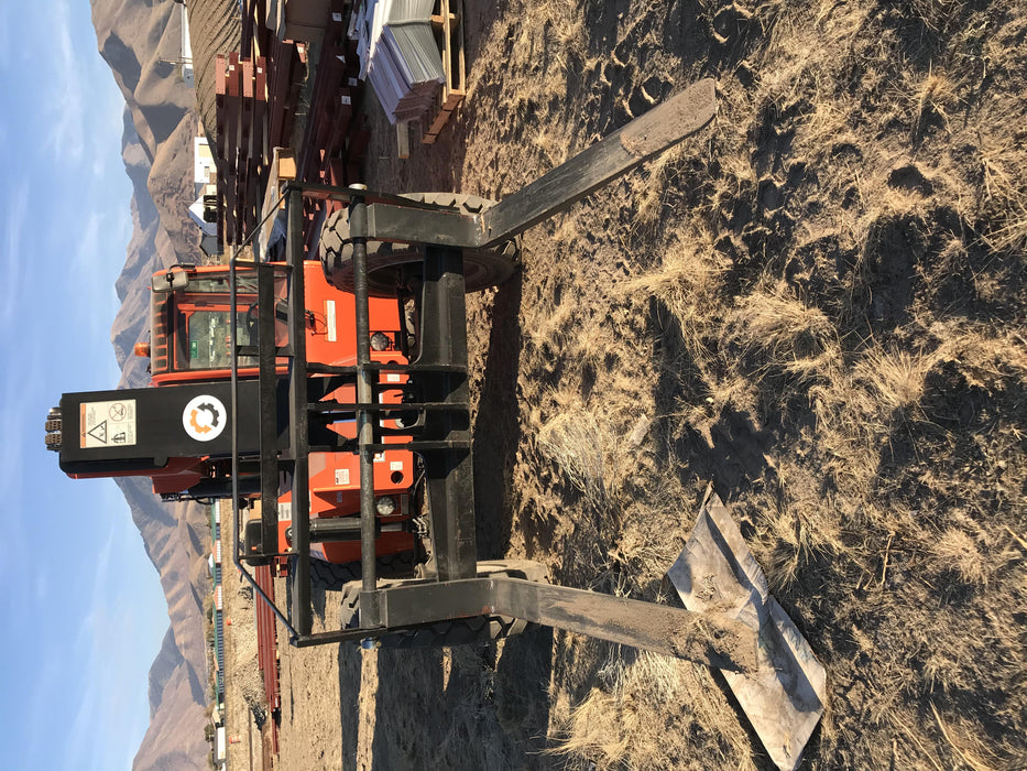 2020 Skytrak 8042 74 Hp, Cab-Heat ONLY, FF Tires, Work Lights, Beacon, Aux Hydraulics, Back up Alarm, Lifting Eye, ES Decals