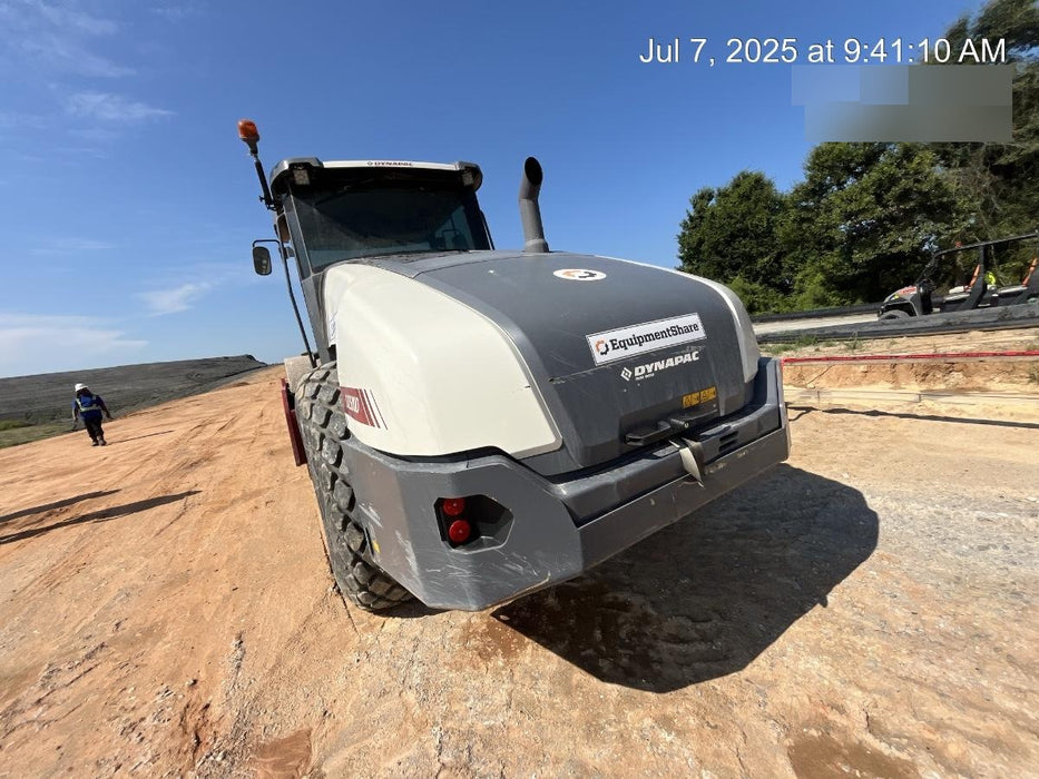 2023 DYNAPAC CA2500D