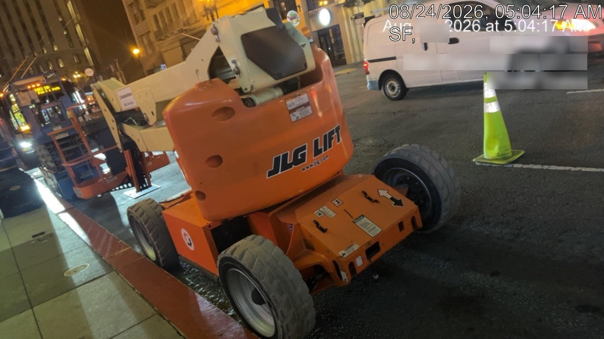 2019 JLG E450AJ