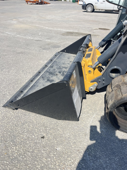 2025 JOHN DEERE 84" Bucket - John Deere
