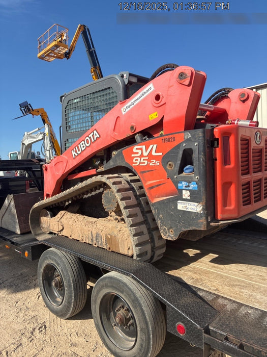 2020 Kubota SVL95-2SHC Cab/Heat/Air, Rubber Tracks, Kubota Tier 4 Engine