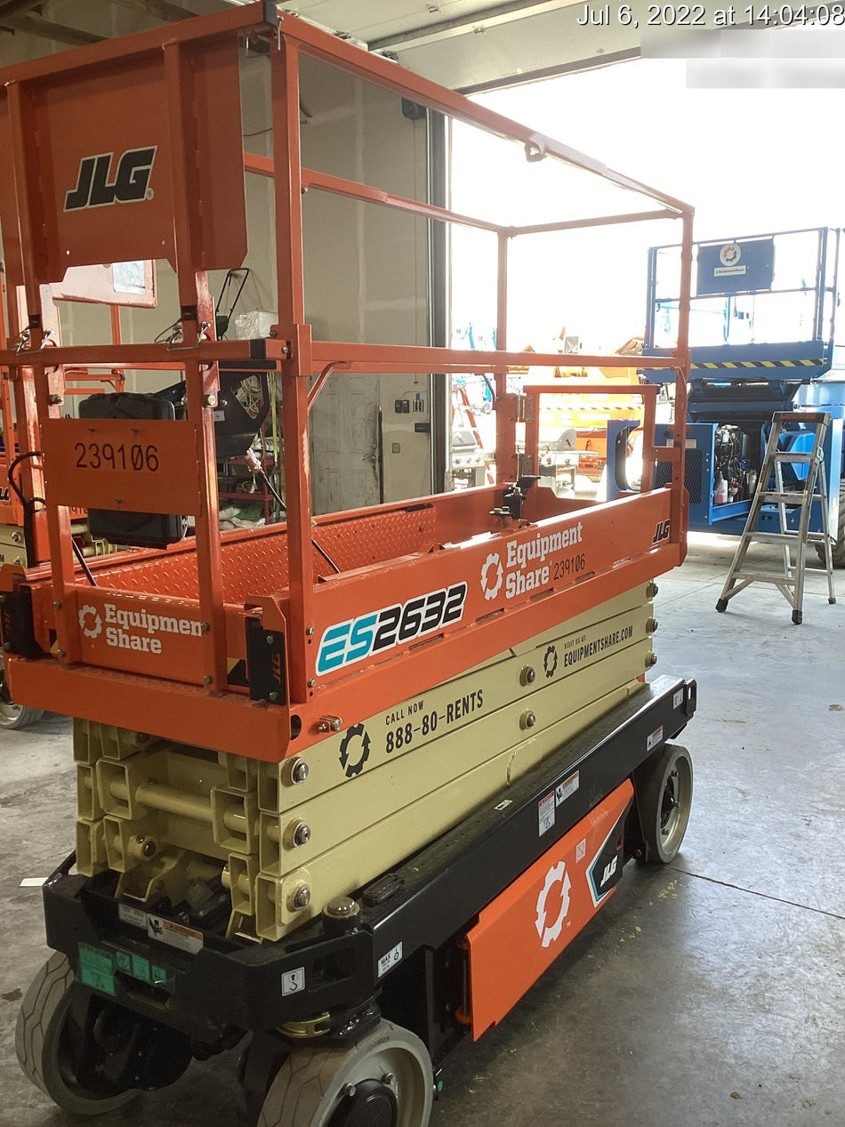 2022 JLG ES2632