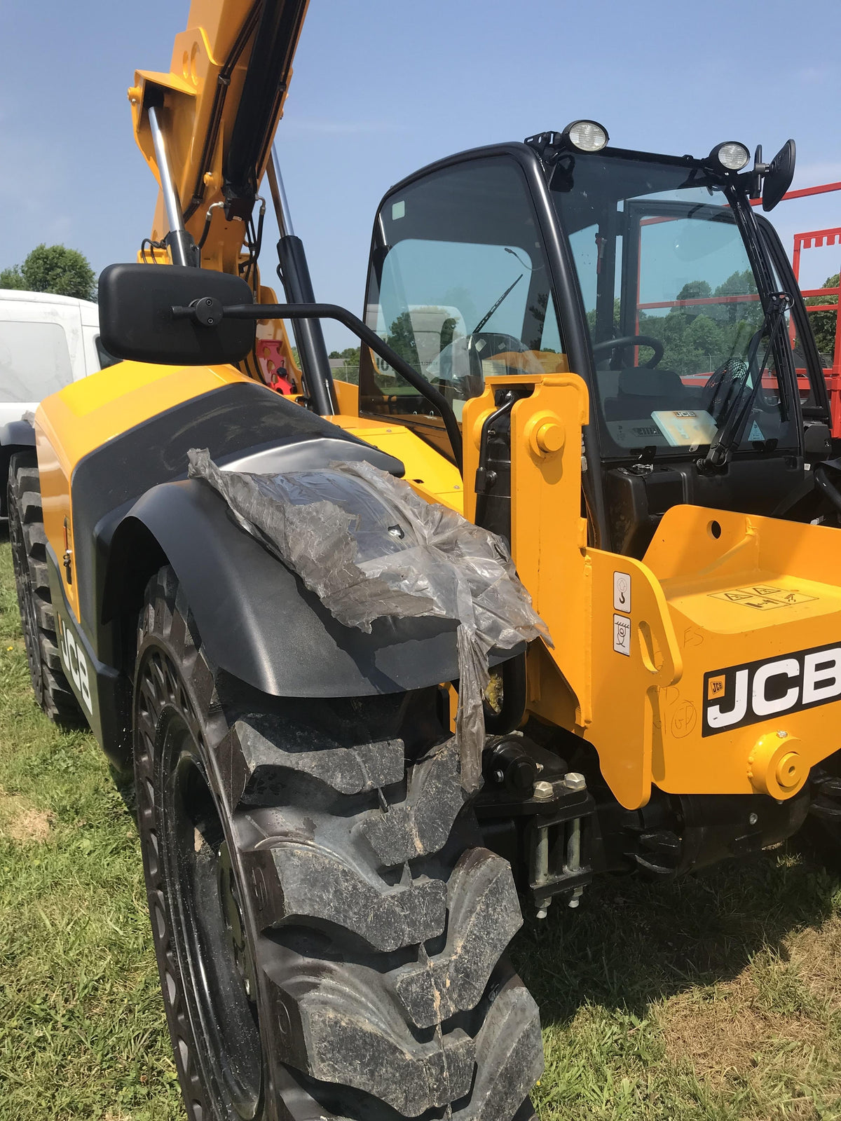 2023 JCB 509-42