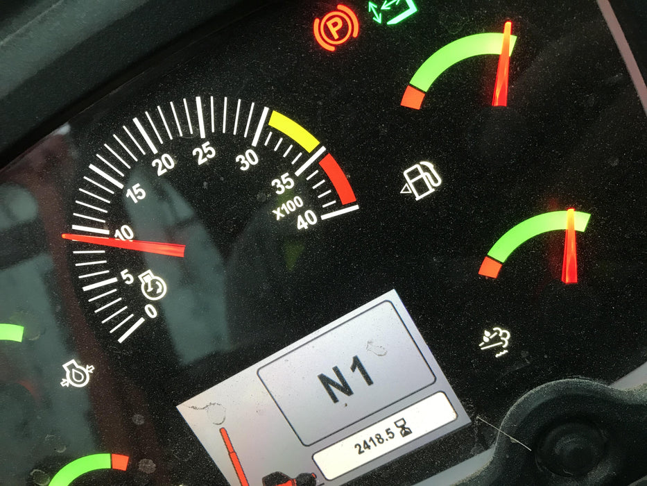 2019 JLG 1255 JLG 1255 T4F w/Full Cab, HVAC, Solid Tires, Work Lights/Beacon, 60" Carriage/Forks