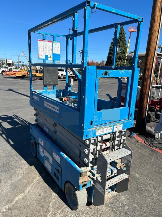 2020 Genie GS-1930 Solid Non Marking Tires, Beacon, Folding rails with half height swing gate, 800W Inverter