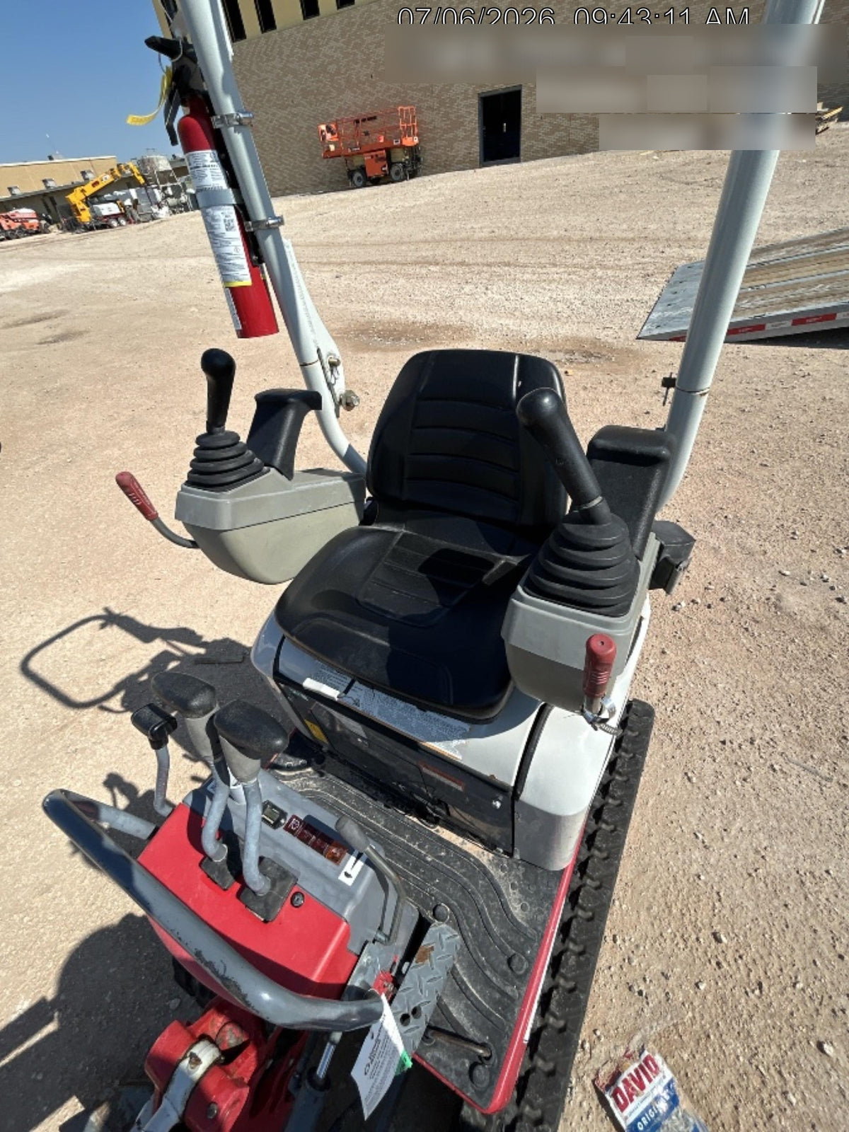 2022 TAKEUCHI TB210R