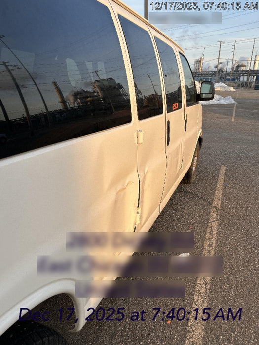 2023 CHEVROLET Express Van - Rental