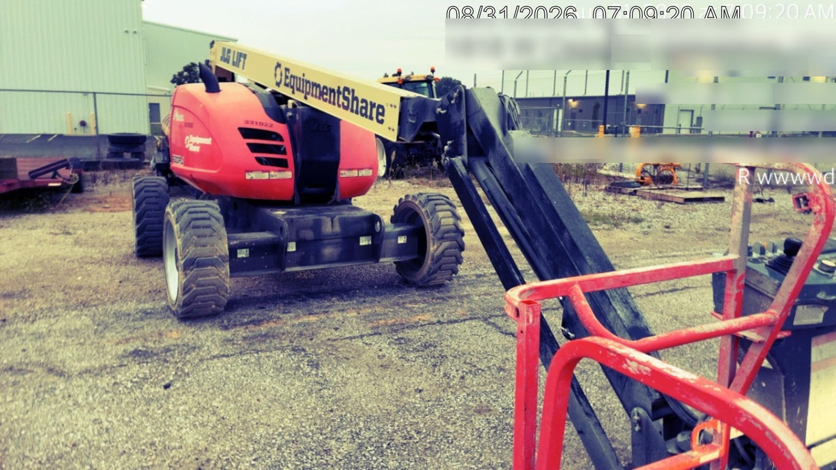 2023 JLG 600AJ