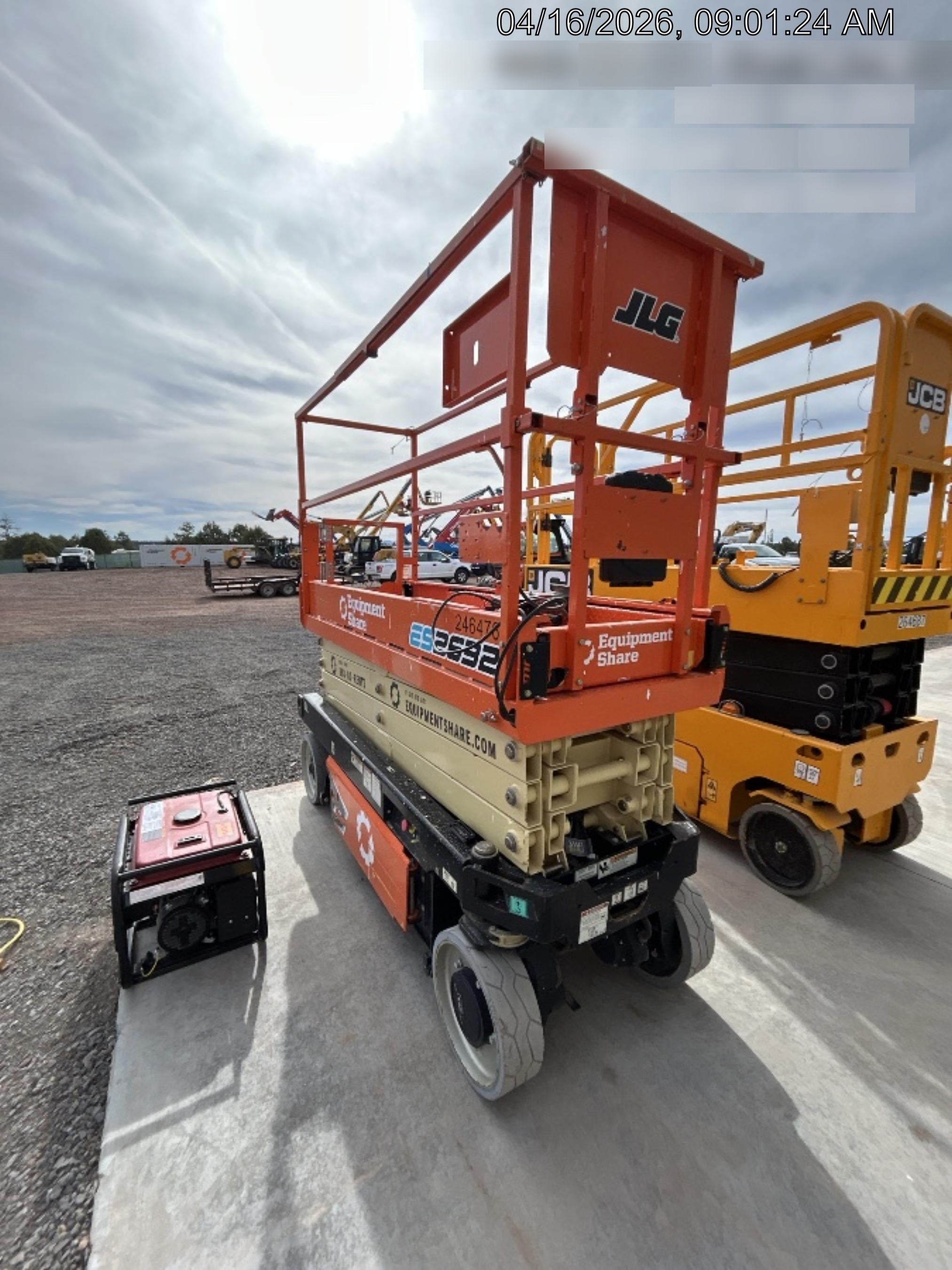 2022 JLG ES2632