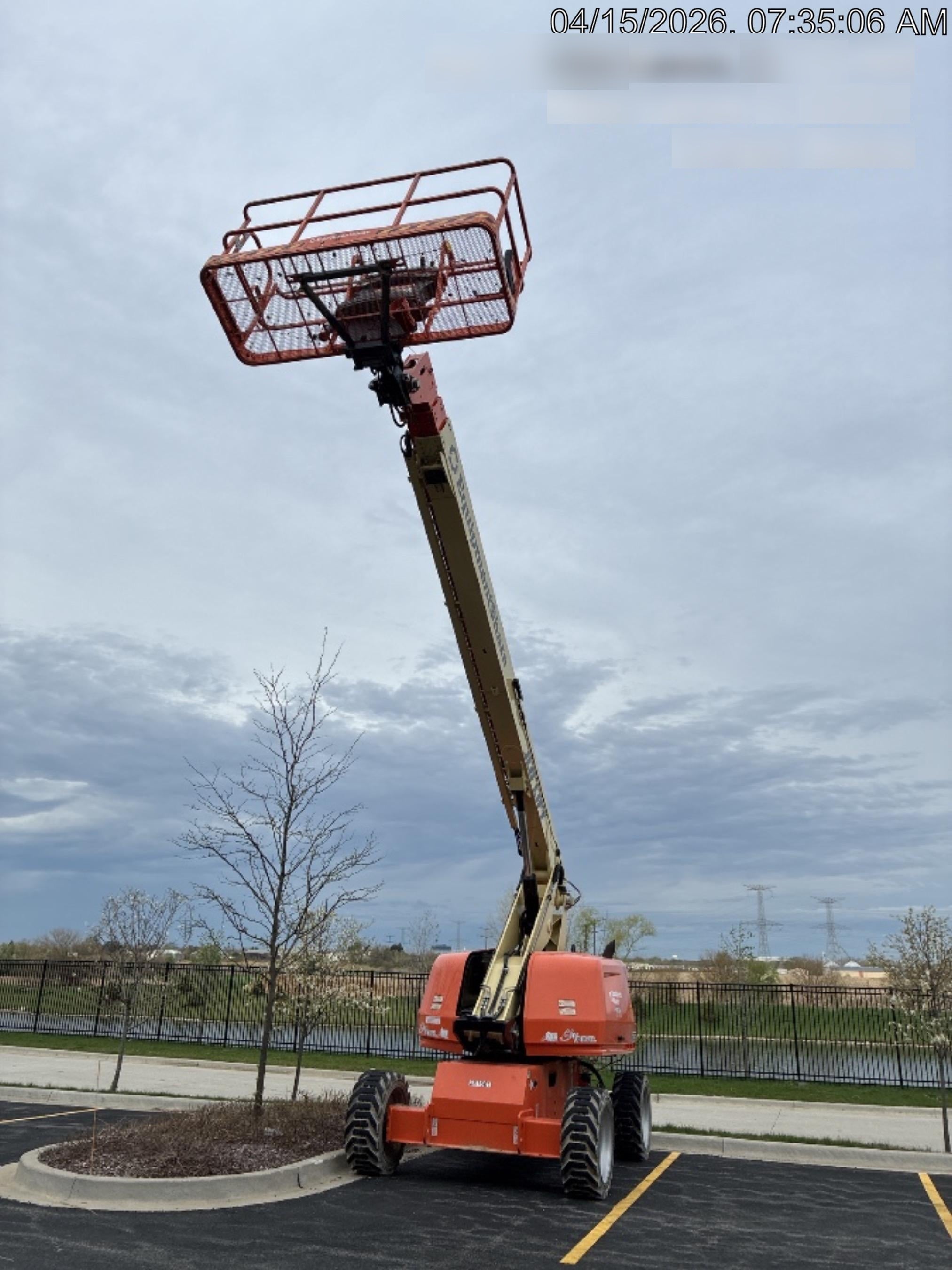 2022 JLG 600S