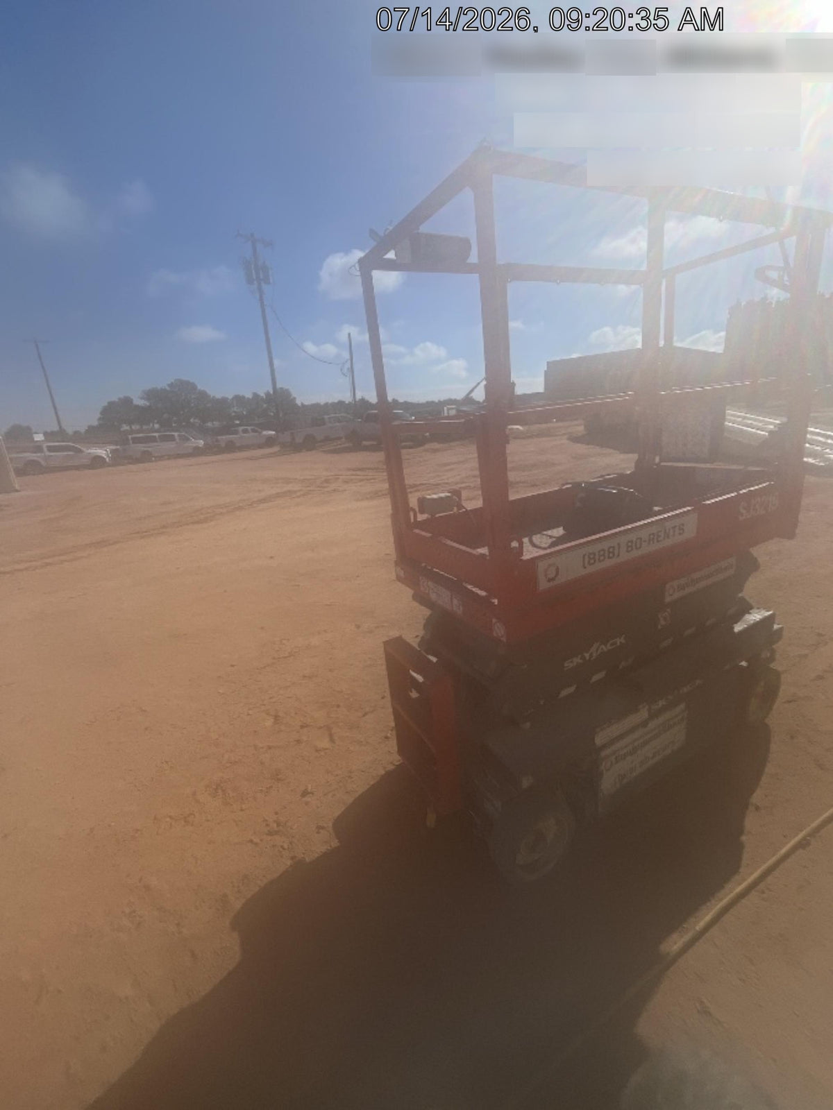 2020 Skyjack SJIII-3219 Solid NM Tires, Half height spring hinged entry gate, Dual Beacons, 800W Inverter