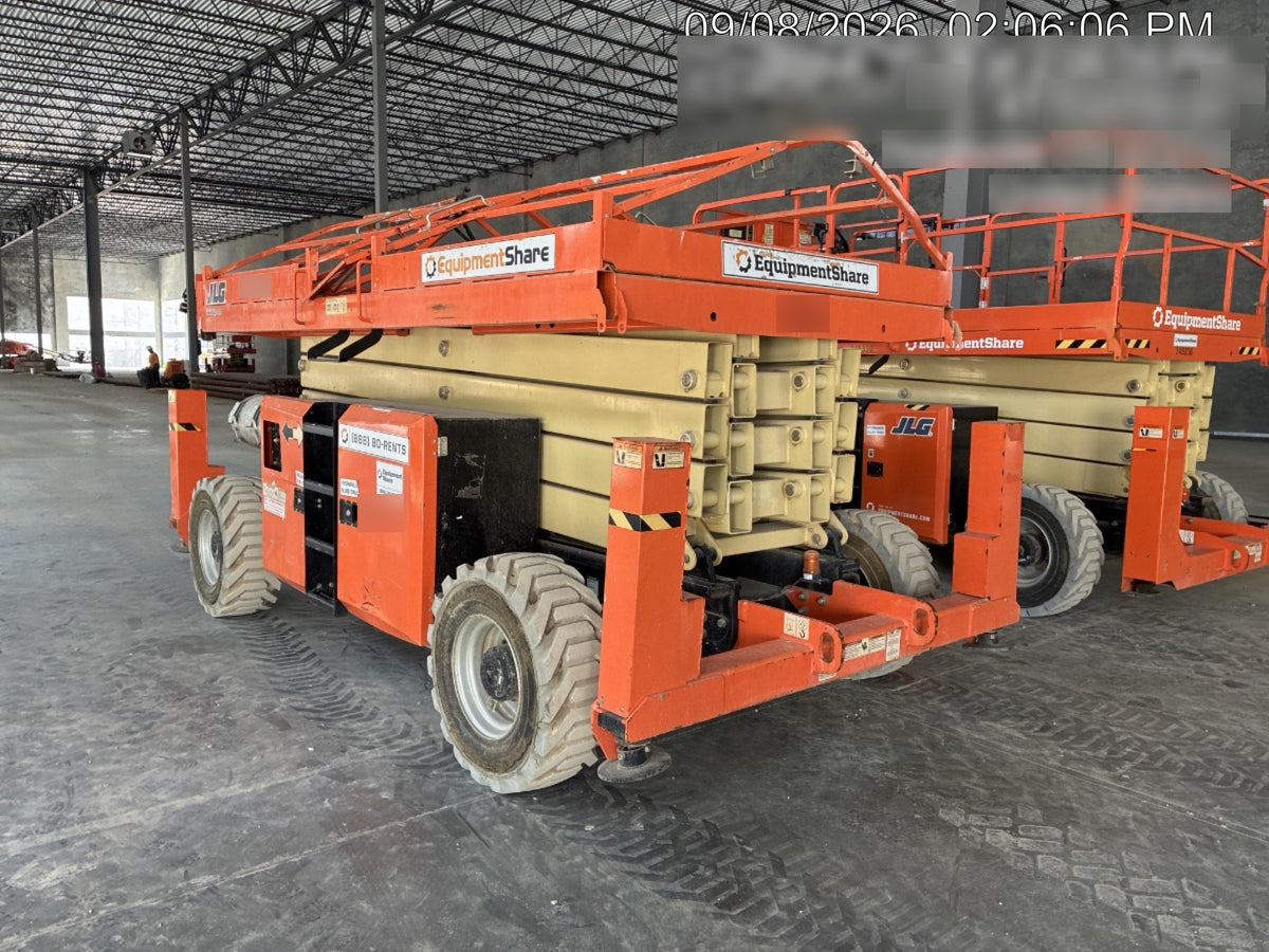 2019 JLG 430LRT