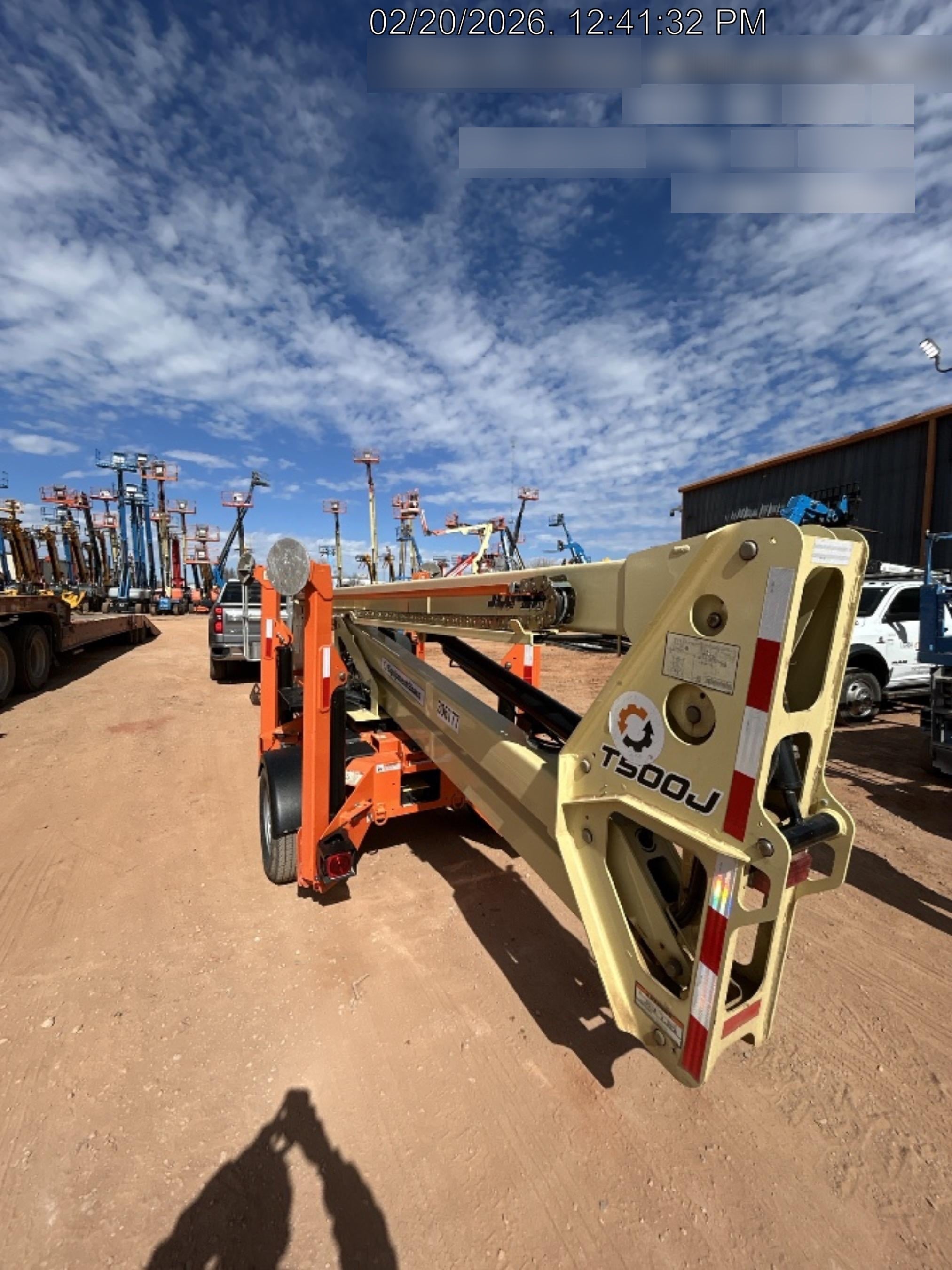 2023 JLG T500J