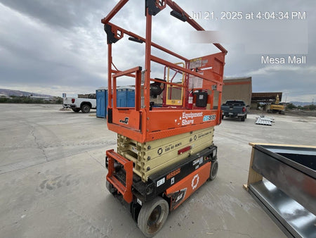 2022 JLG ES1932