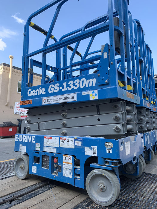 2021 GENIE GS-1330m
