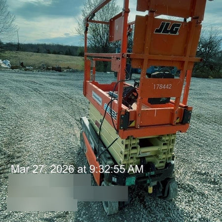 2021 JLG ES1932