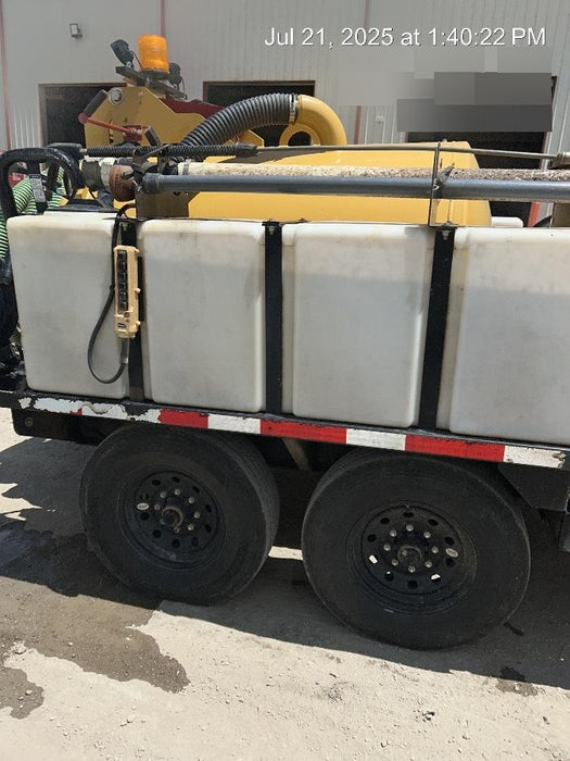 2023 Vac-Tron LP573XDT T4 Koehler Diesel Engine, 500 Gallon Debris Tank, x2 100 Gallon Water Tanks