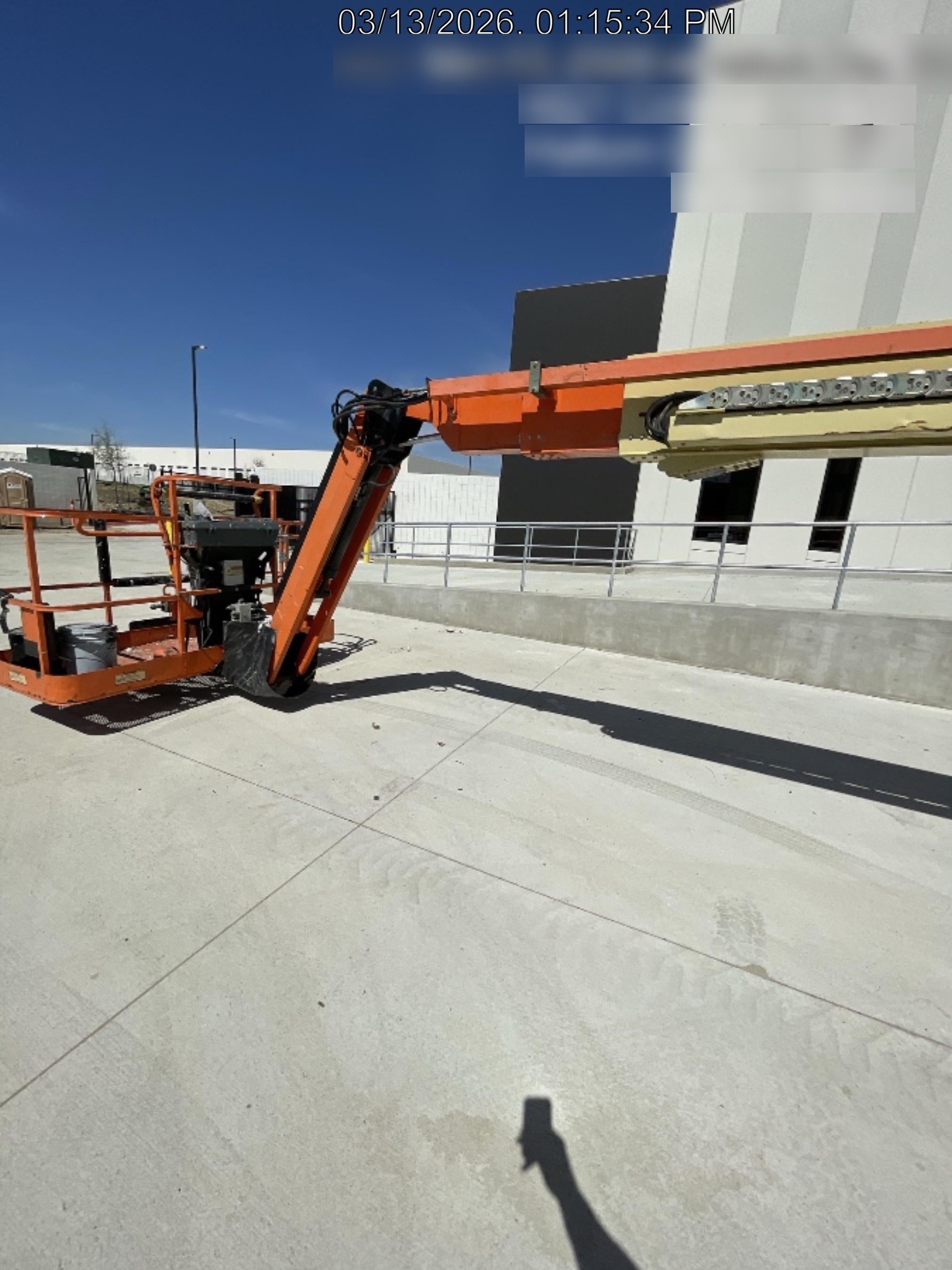 2016 JLG 660SJ