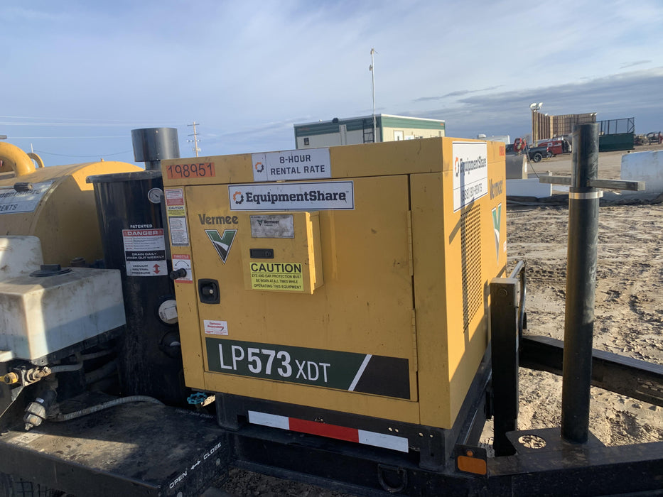 2022 VAC-TRON LP573XDT