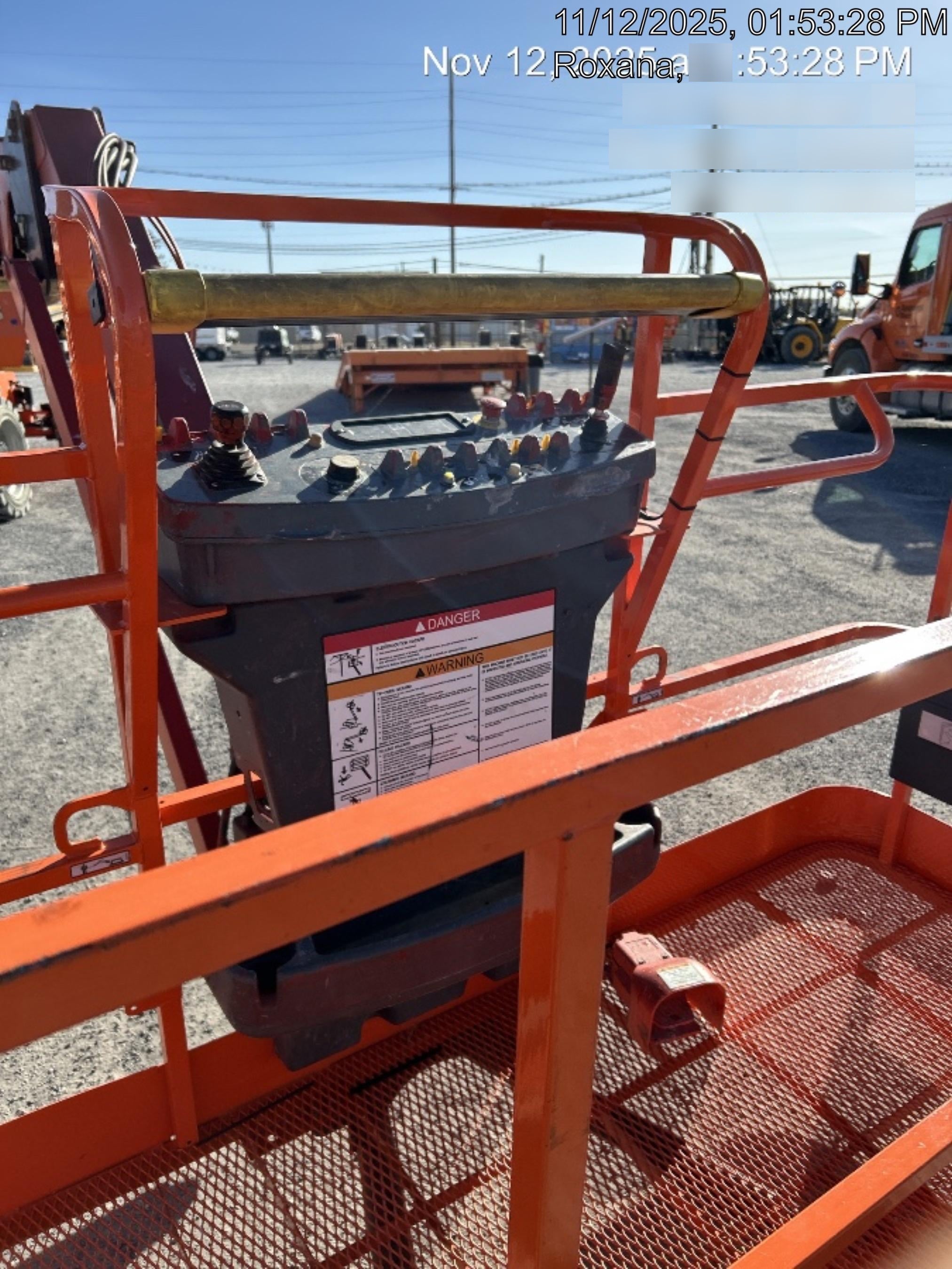 2019 JLG 860SJ