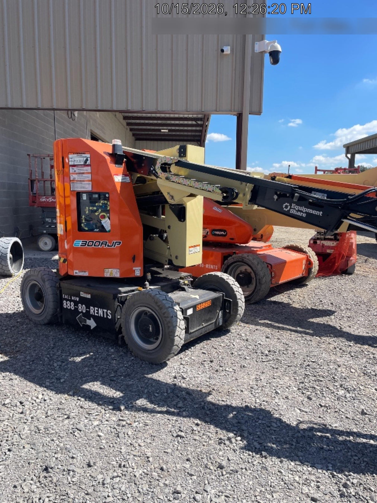 2025 JLG E300AJP
