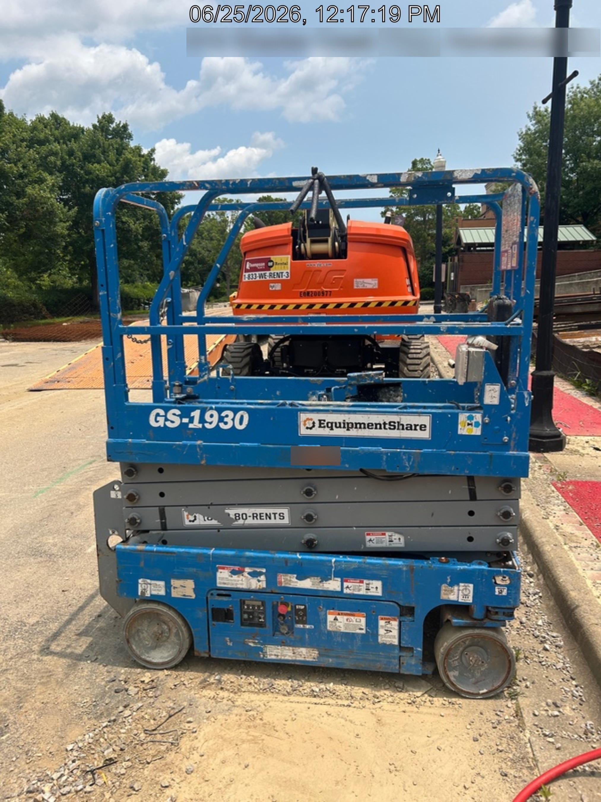 2020 Genie GS-1930 Fixed rails with chain entry gate - Pre A92.20